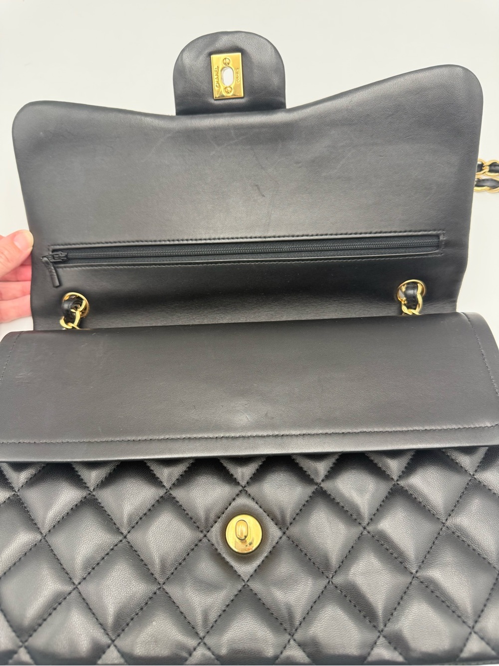 CHANEL Black Classic Double Flap Jumbo in Lambskin - Picture 7 of 14